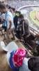 现场实拍暴怒的印度球迷拆椅子泄愤
